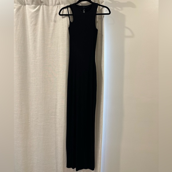 SKIMS Soft Lounge Cut Out Maxi - Picture 2 of 6